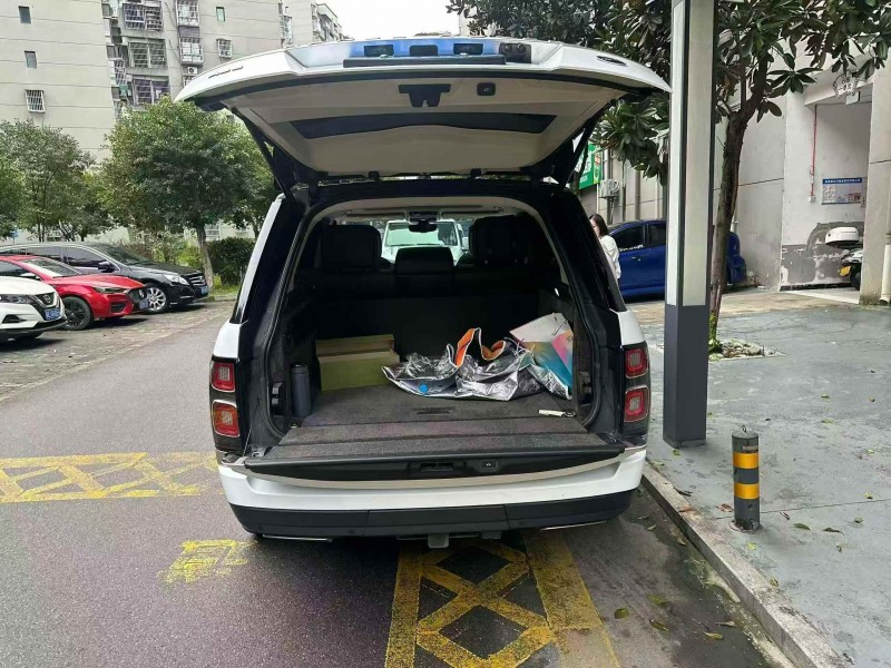 重庆19年路虎揽胜6