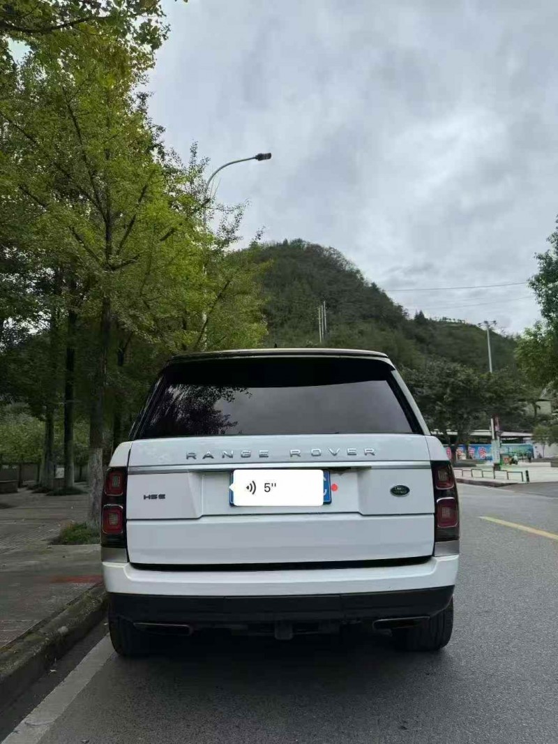 重庆19年路虎揽胜9