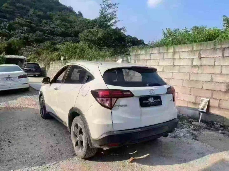 珠海15年本田缤智8