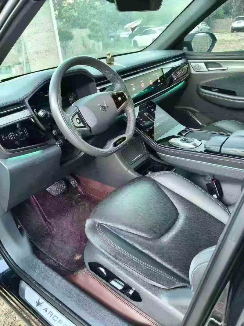 韶关23年极狐汽车阿尔法7