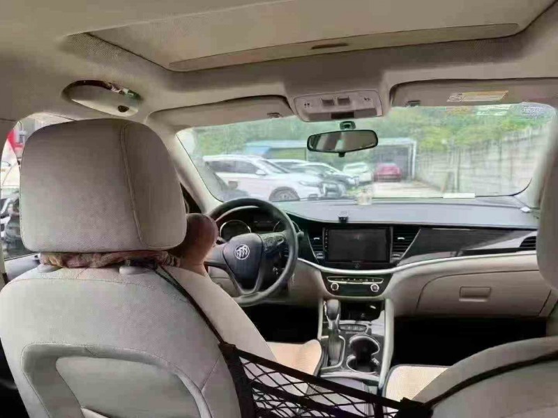 深圳19年别克威朗4