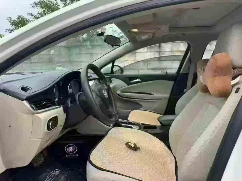 深圳19年别克威朗6