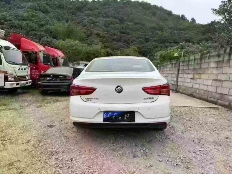 深圳19年别克威朗9