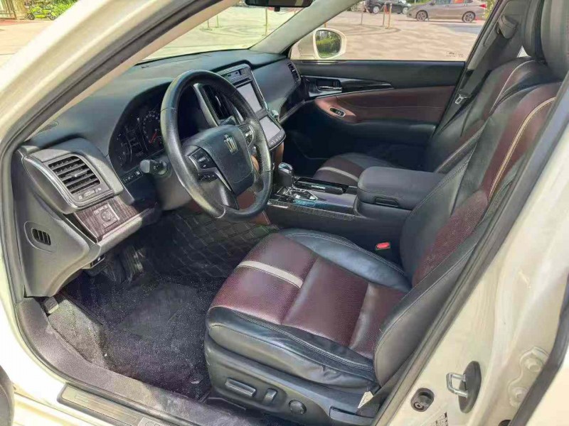 惠州17年丰田皇冠7