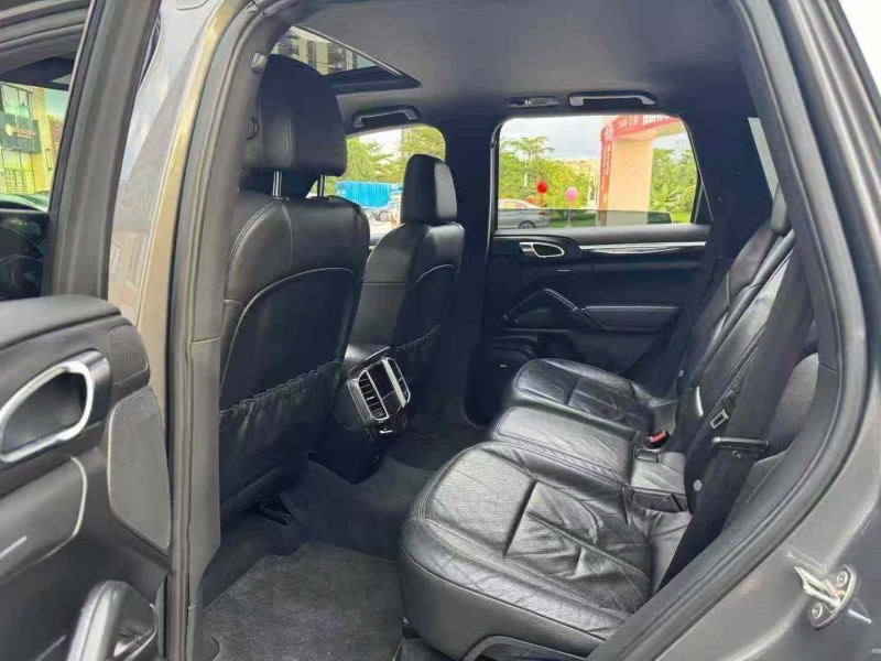 惠州12年保时捷卡宴8