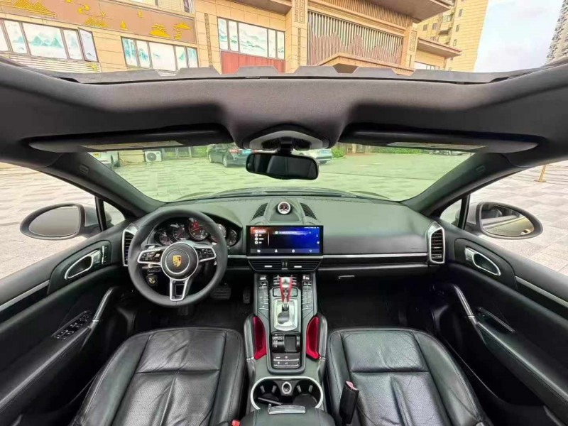 惠州12年保时捷卡宴9