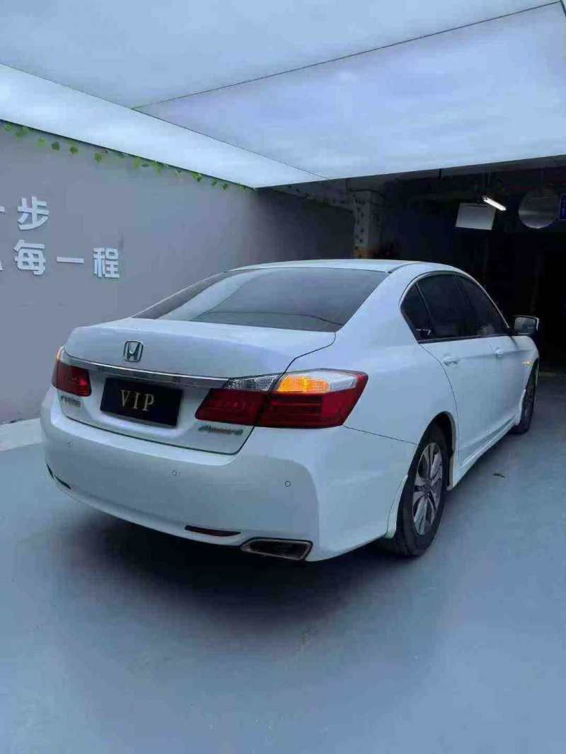 惠州14年本田雅阁8