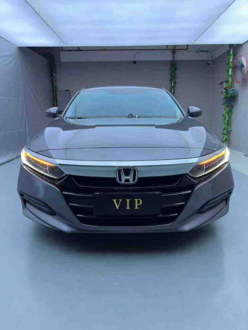 惠州21年本田雅阁1