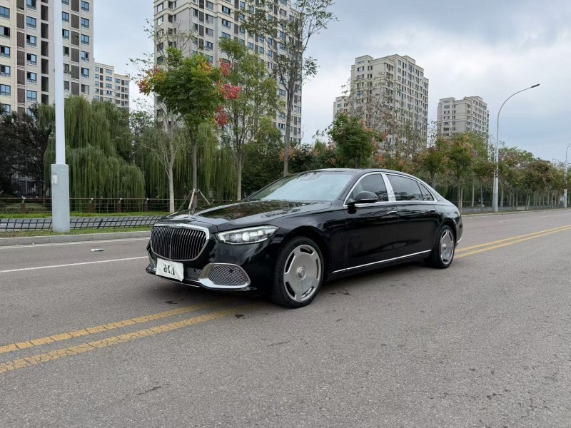 徐州23年奔驰迈巴赫S级2