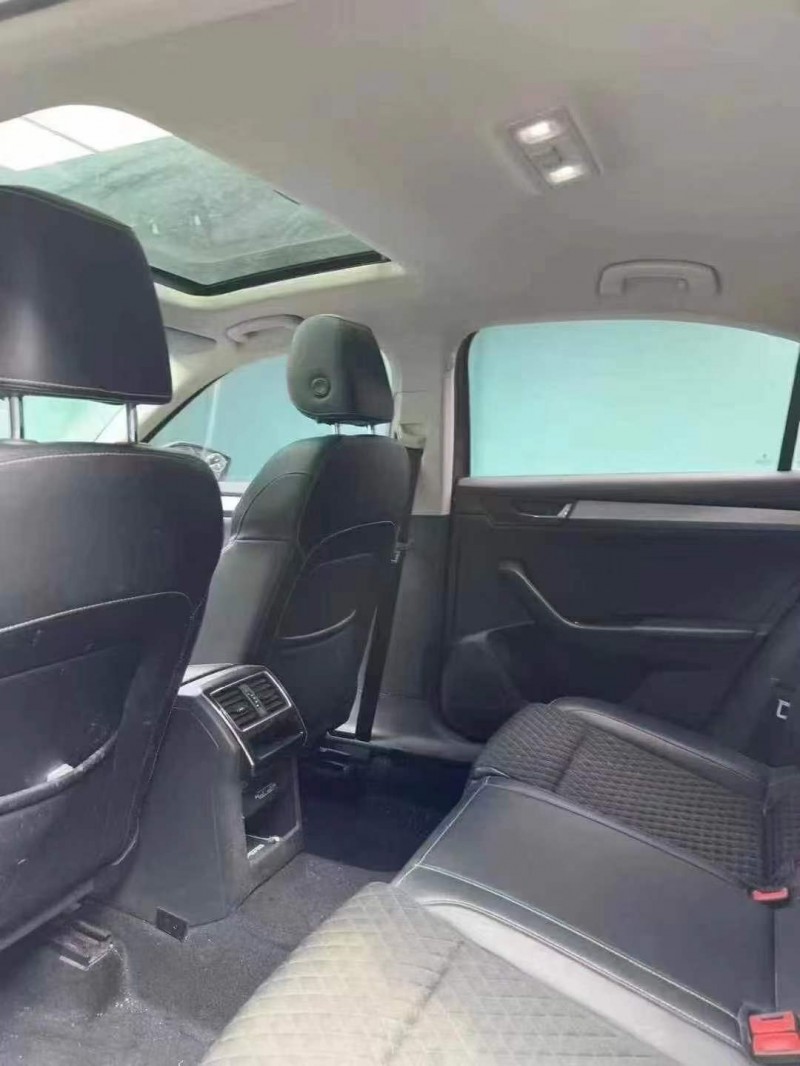 成都19年斯柯达速派5