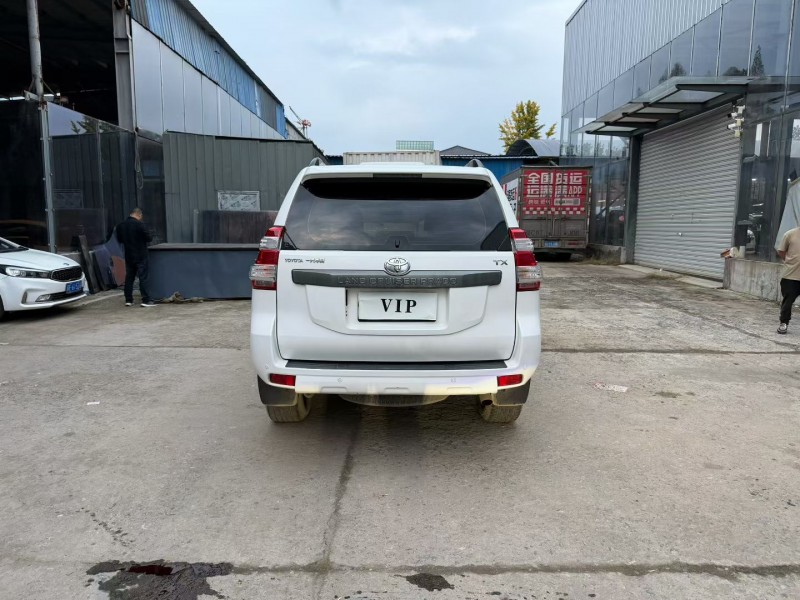 徐州14年丰田普拉多9