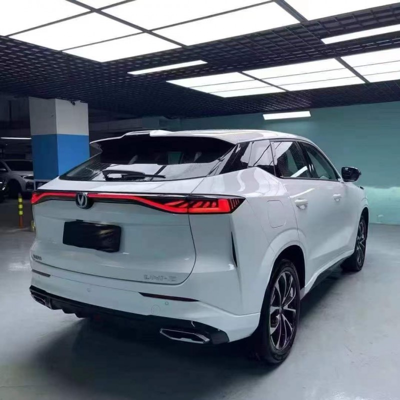 成都25年长安汽车UNI7