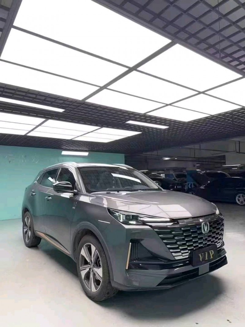 成都23年长安汽车CS553