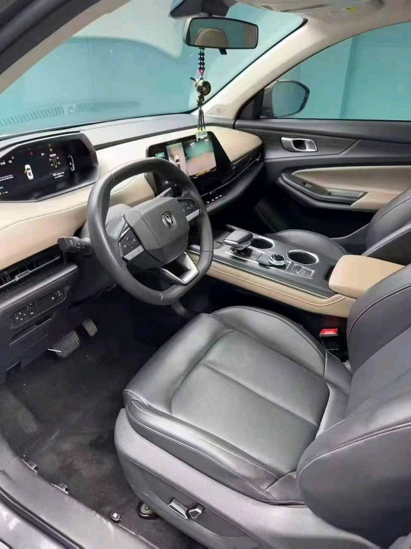 成都23年长安汽车CS554