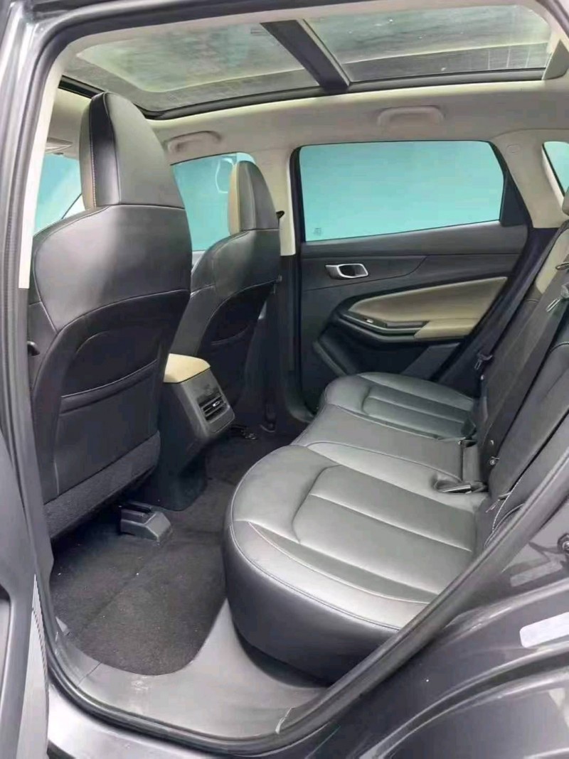 成都23年长安汽车CS556