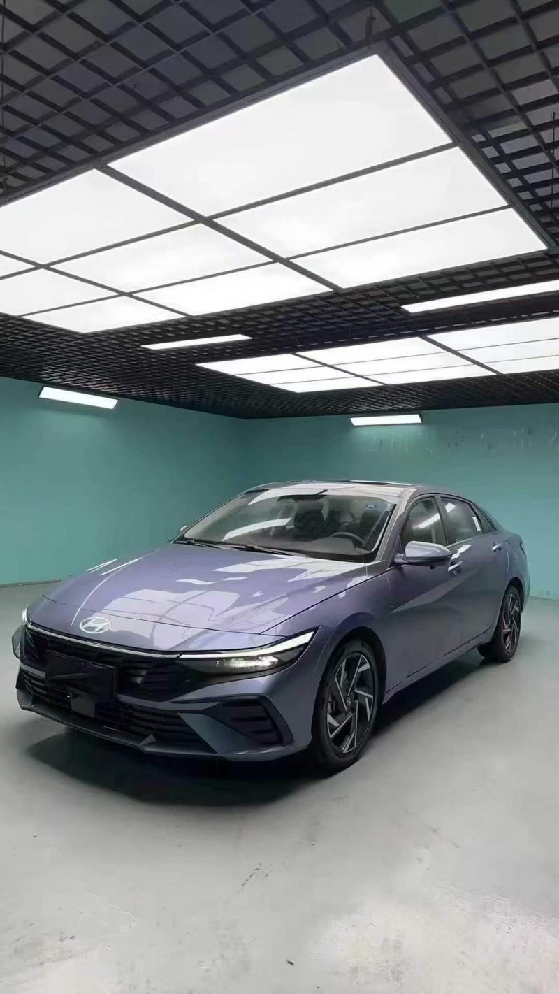 成都25年现代伊兰特3