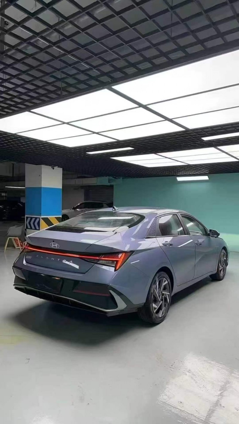 成都25年现代伊兰特9