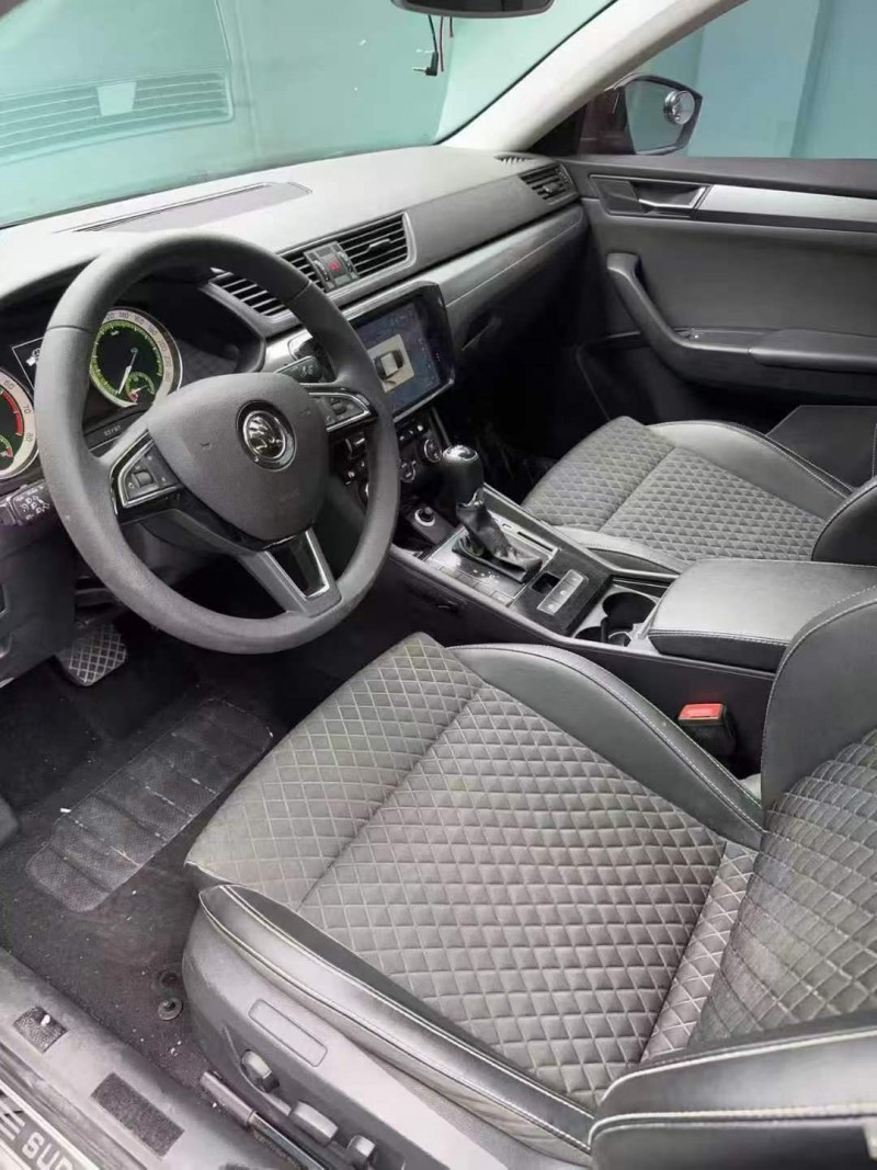 成都19年斯柯达速派4