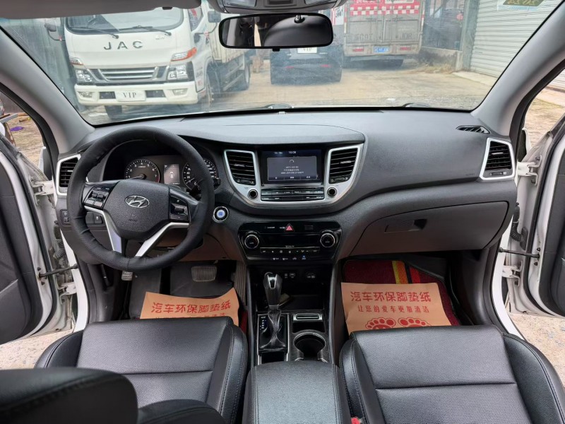 徐州16年现代途胜5