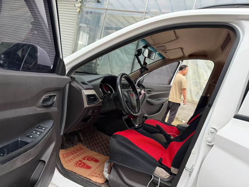 徐州23年五菱汽车宏光4