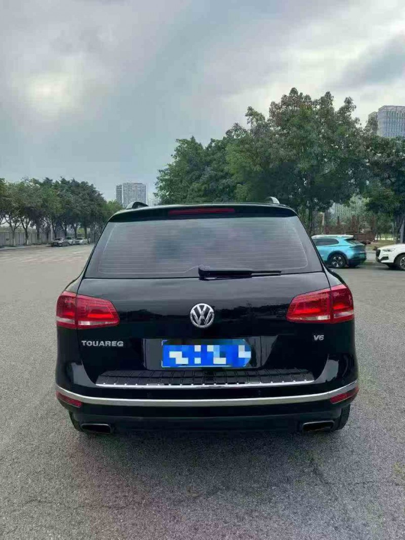 重庆17年大众途锐9