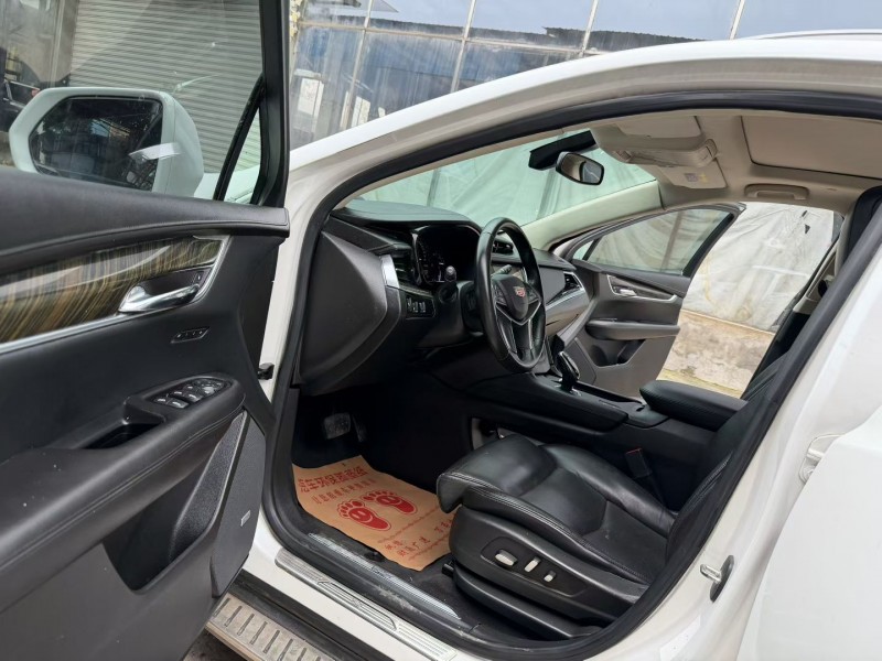 徐州16年凯迪拉克XT54