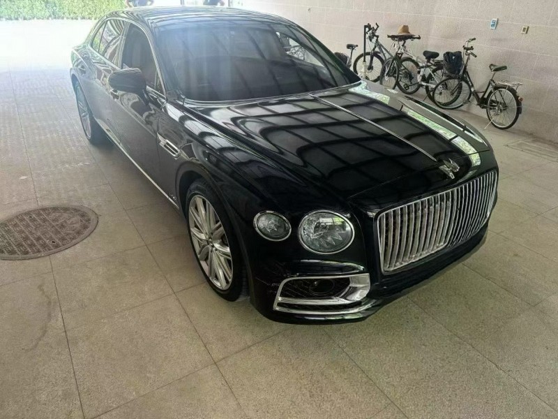 鹰潭21年宾利飞驰1