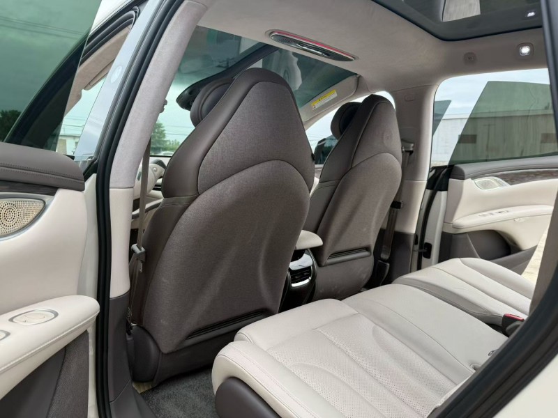 徐州25年智己LS75