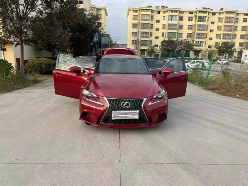 徐州14年雷克萨斯IS6