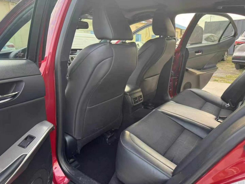 徐州14年雷克萨斯IS8