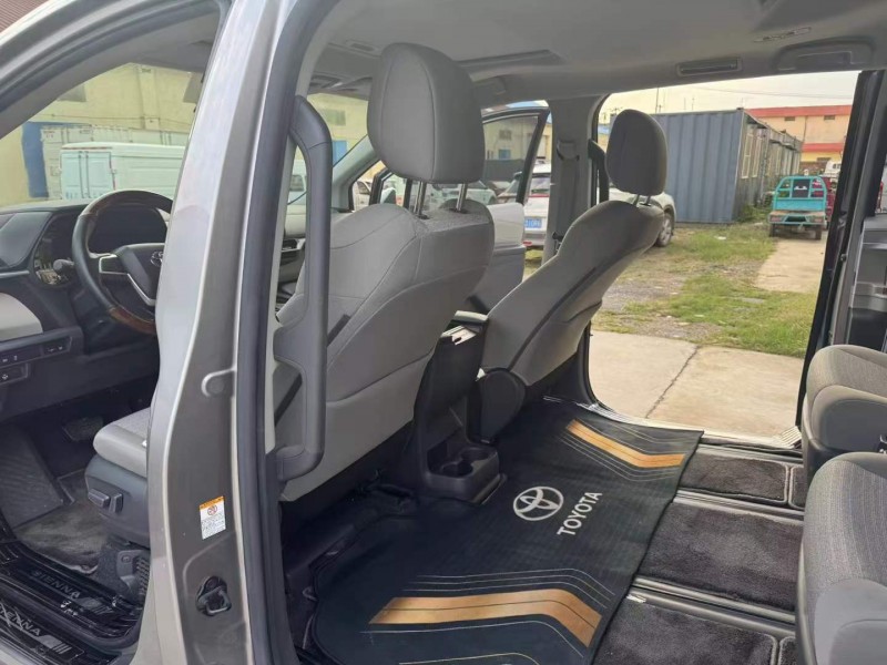 徐州24年丰田塞纳6