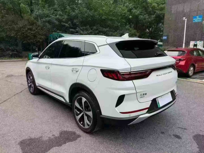 湘潭23年比亚迪宋8