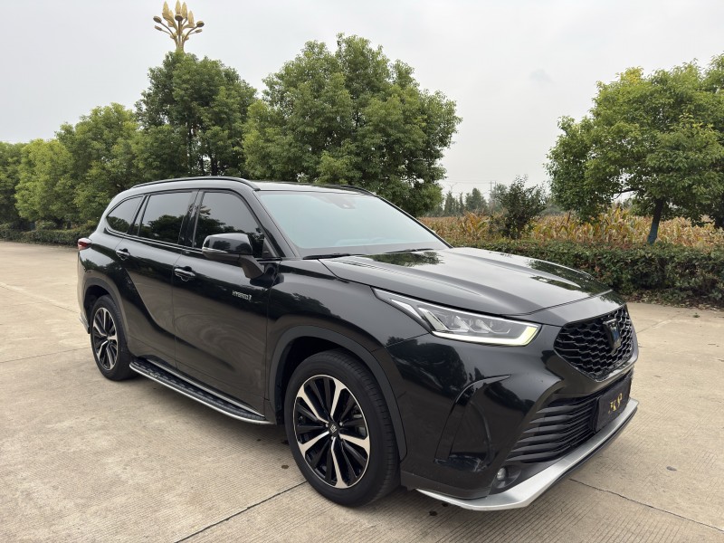 盐城24年丰田皇冠3