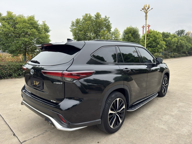 盐城24年丰田皇冠4