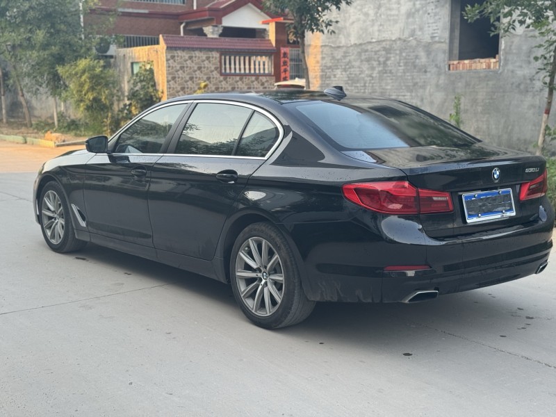 新乡18年宝马5系4