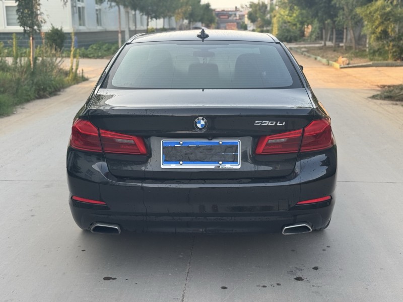 新乡18年宝马5系5