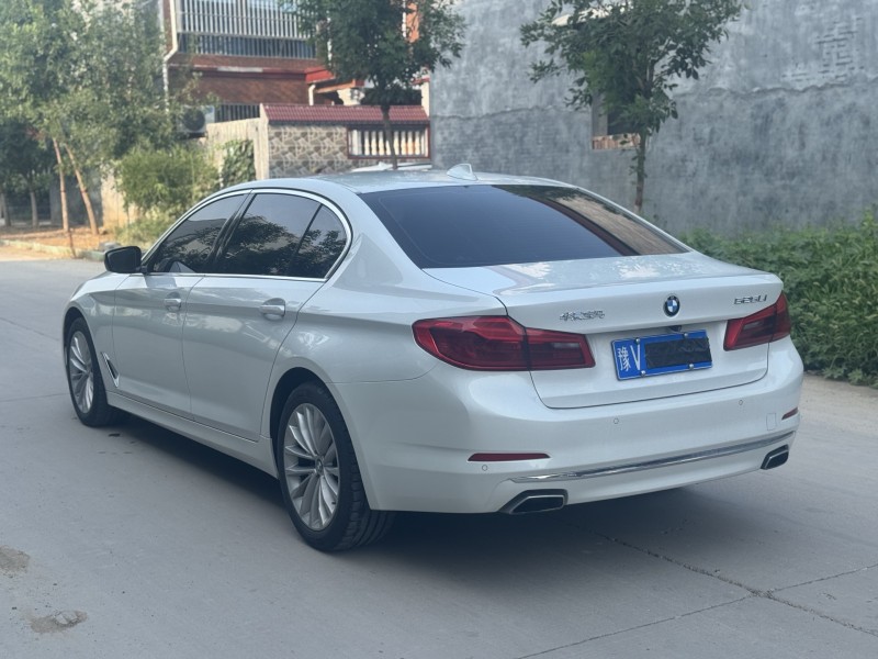 新乡18年宝马5系4