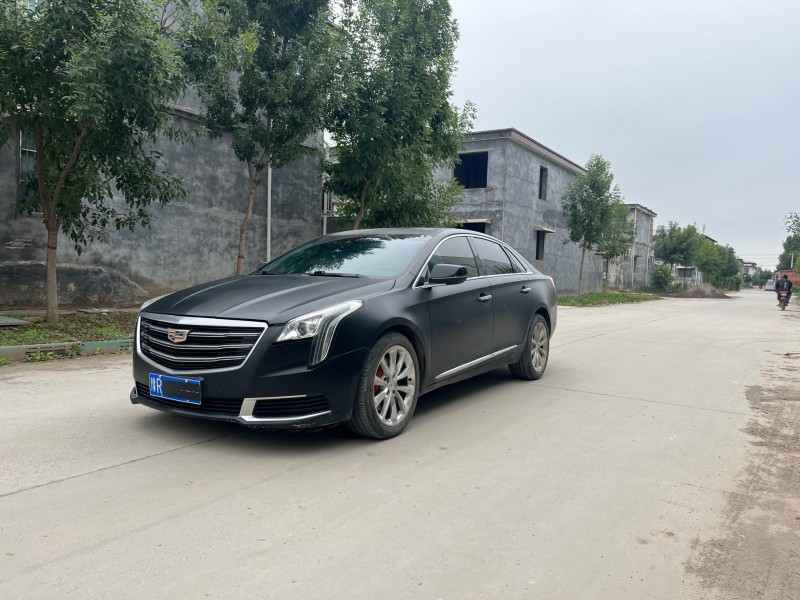 新乡13年凯迪拉克XTS3