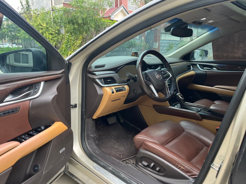 新乡13年凯迪拉克XTS6