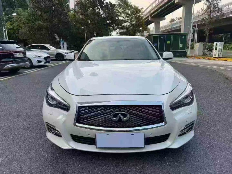 湘潭15年英菲尼迪Q50L1