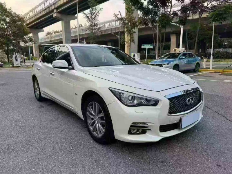 湘潭15年英菲尼迪Q50L2