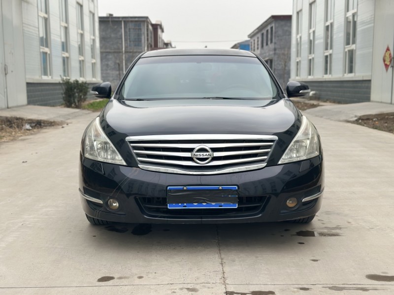 新乡09年日产天籁1