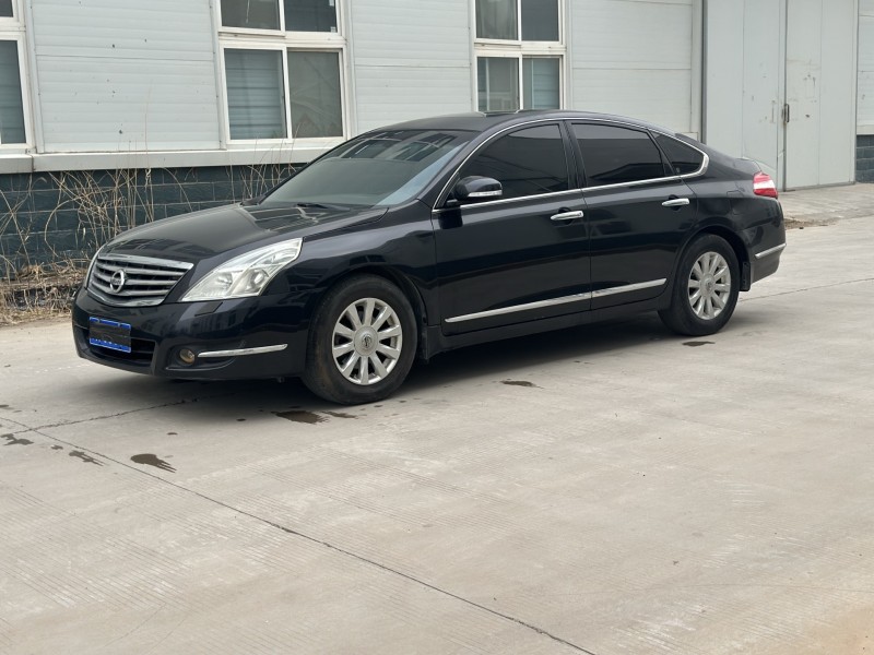 新乡09年日产天籁2