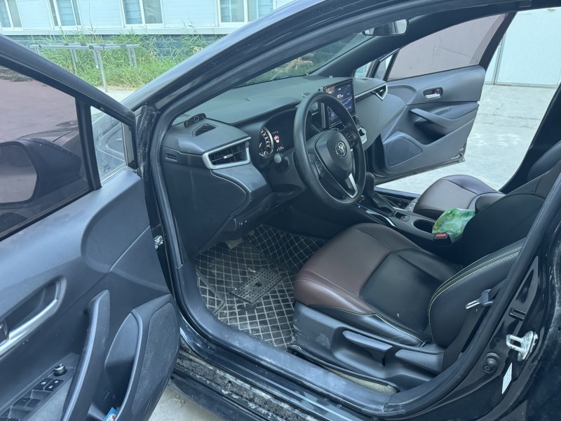 新乡20年丰田雷凌9