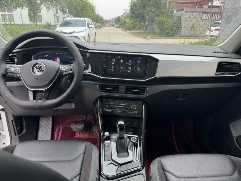 新乡22年大众探岳8