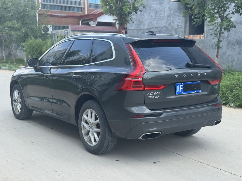 新乡18年沃尔沃XC604