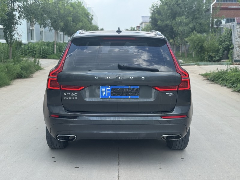 新乡18年沃尔沃XC605