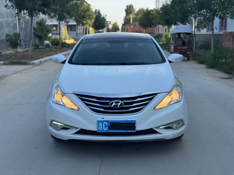 新乡15年现代索纳塔1