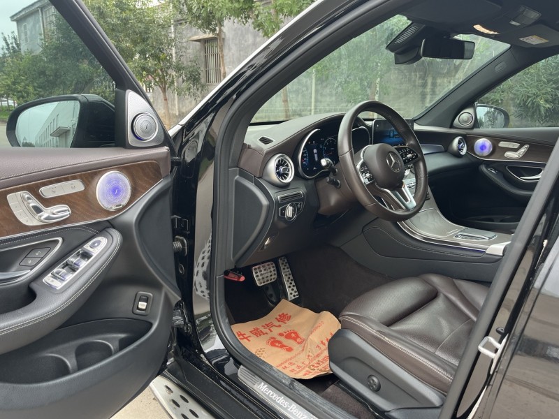 新乡19年奔驰GLC4