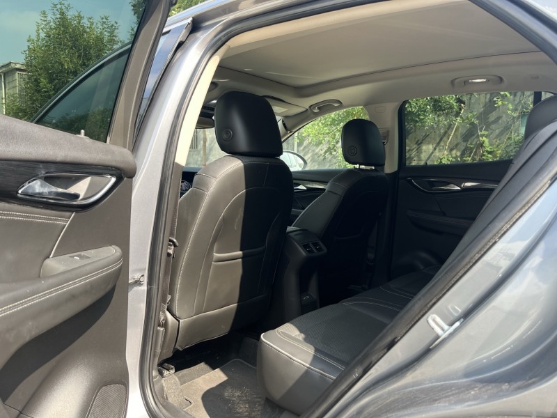 新乡22年别克昂科威4